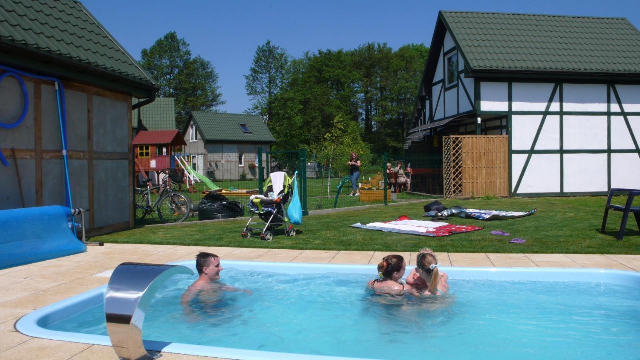 Hotel Osrodek Domkow Letniskowych Sztorm Chłopy Esterno foto