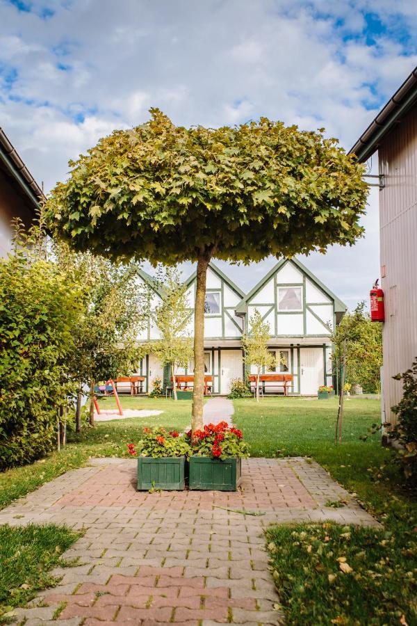 Hotel Osrodek Domkow Letniskowych Sztorm Chłopy Esterno foto